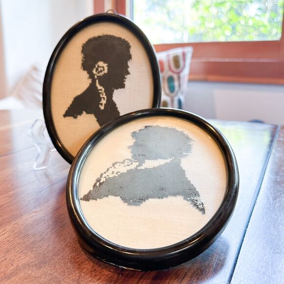 Antique Silhouette Oval Needlepoint Side Profile Portraits Regency Framed Pair - Picture 4 of 13